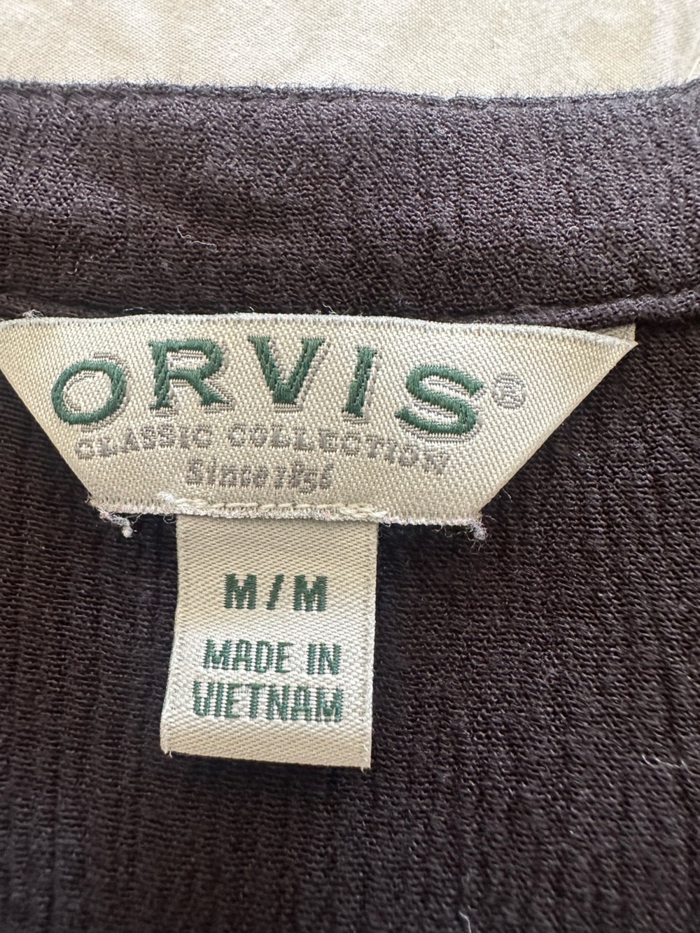 Orvis Black Button-Front V-Neck Top size medium - Picture 9 of 13